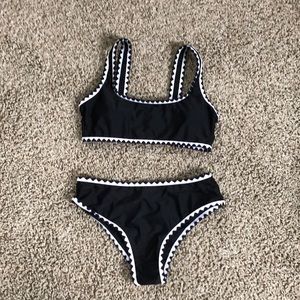 Shein-Small Black and White High-waisted Bikini